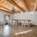 Privat Lena 3*