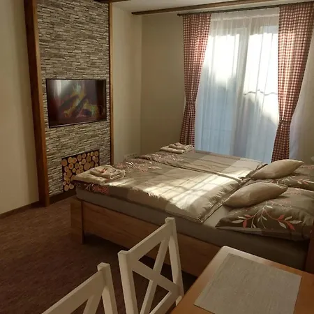 Privat Lena 3*